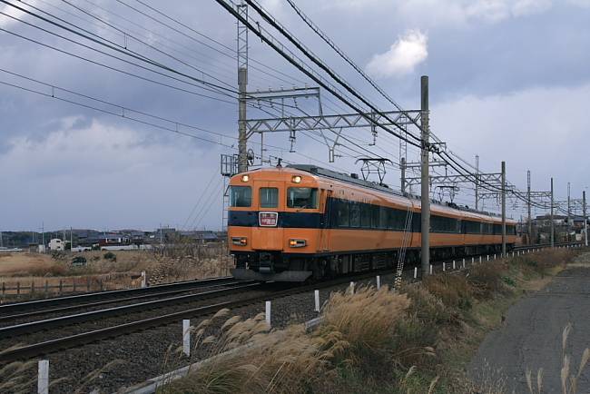 00512600型近鉄名古屋線pic.jpg